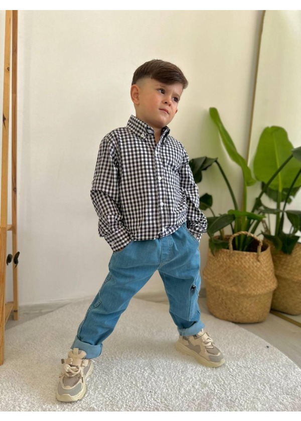 SİYAH BEYAZ PÖTİKARELİ GÖMLEK KOT PANTOLON TAKIM